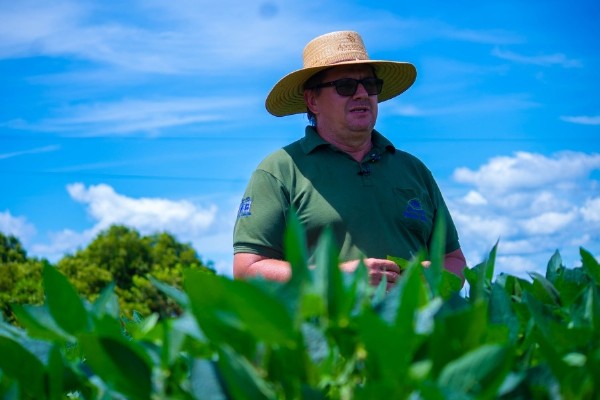11:45 - 
							Produtores relatam preocupação com a colheita de soja na região Leste de Mato Grosso