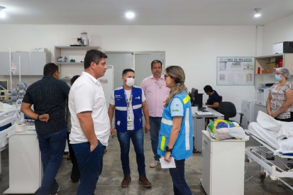 17:13 - 
							Pronto-socorro de VG é inundado após forte chuva e prefeitura quer R$ 10 milhões para trocar telhado e resolver problema: veja vídeo