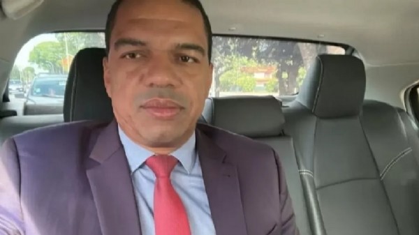 15:52 - 
							Acusado de atuar como lobista no TJ e no Judiciário nacional, empresário ameaça suicídio e é transferido da PCE
