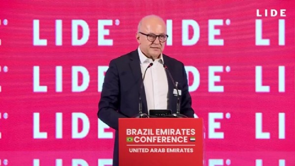 17:25 - 
							Governo investe para aumentar produção de alimentos com sustentabilidade, diz Pivetta em Dubai