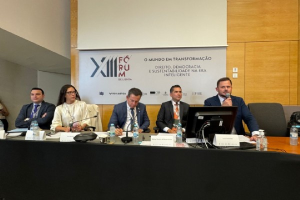 18:21 - 
							Presidente da Aprosoja diz que Moratória da Soja representa ameaça à segurança alimentar global