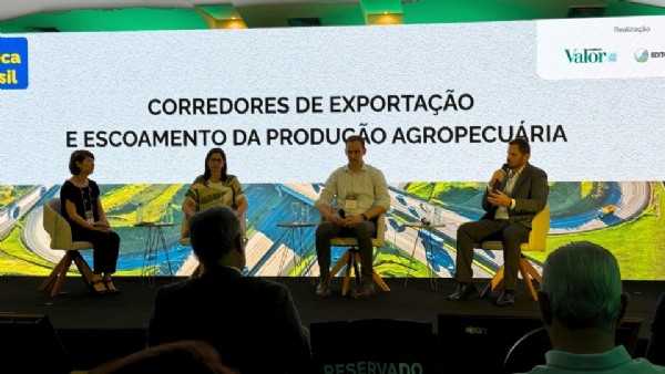16:38 - 
							Aprosoja destaca melhorias em logística de exportação em Série de Debates Logística no Brasil do Valor Econômico