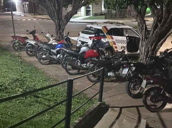 17:34 - 
							Polícia Militar acaba com "rolezinho" e apreende 12 motos em Jaciara