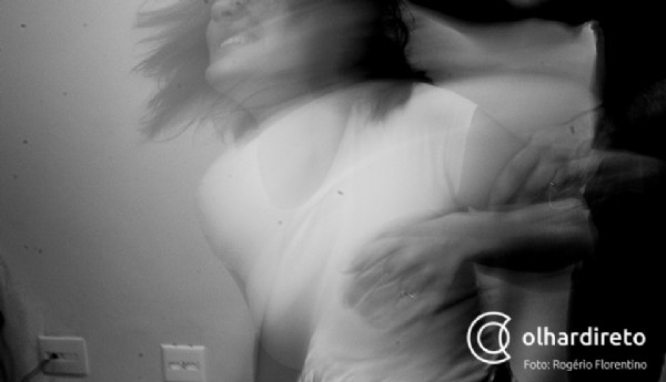 12:20 - 
							Suposto assessor de prefeito é preso após agredir mulher no interior do estado