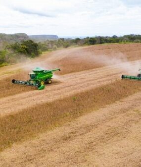 14:05 - 
							Aprosoja celebra saída de empresas da Moratória da Soja e reforça defesa da Legislação Nacional