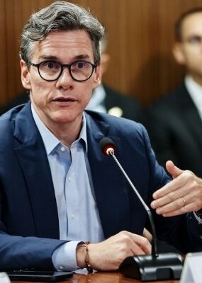 07:45 - 
							Com guerra no Irã, Gallo vê janela para biodiesel e data centers no Brasil