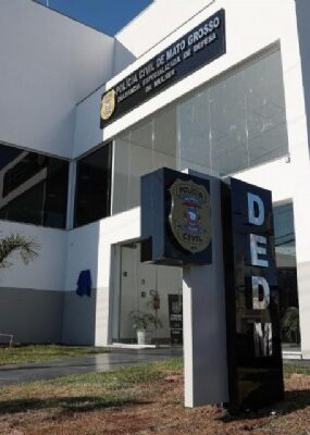 19:11 - 
							Advogado é preso em flagrante por chantagear e intimidar ex-companheira em Cuiabá