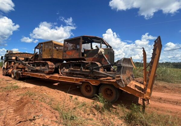Sema apreende 3 tratores durante fiscalização ambiental em Santa Helena e Marcelândia