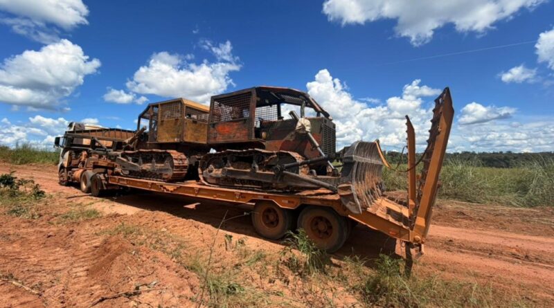 Sema apreende 3 tratores durante fiscalização ambiental em Santa Helena e Marcelândia